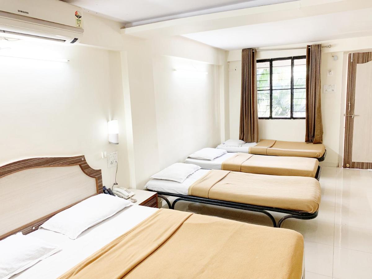 Hotel Royale Heritage Нашик Екстер'єр фото